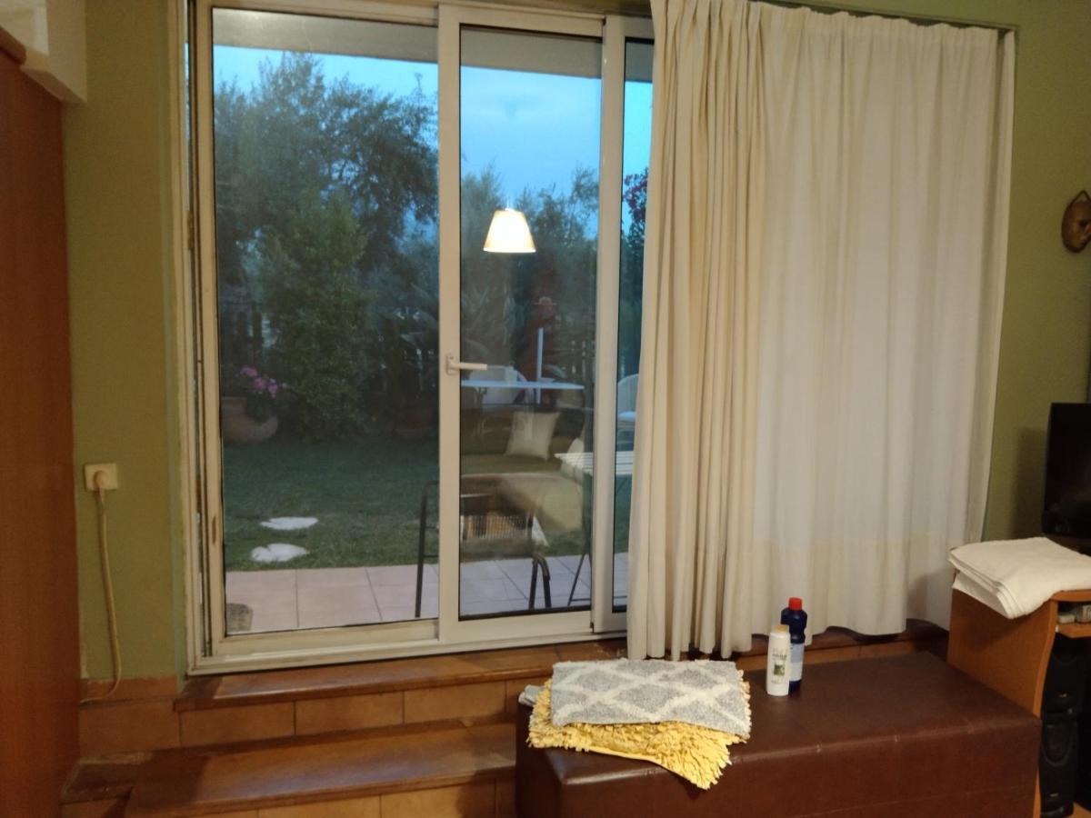 Ησυχες Διακοπες Villa Kalamáta Kültér fotó